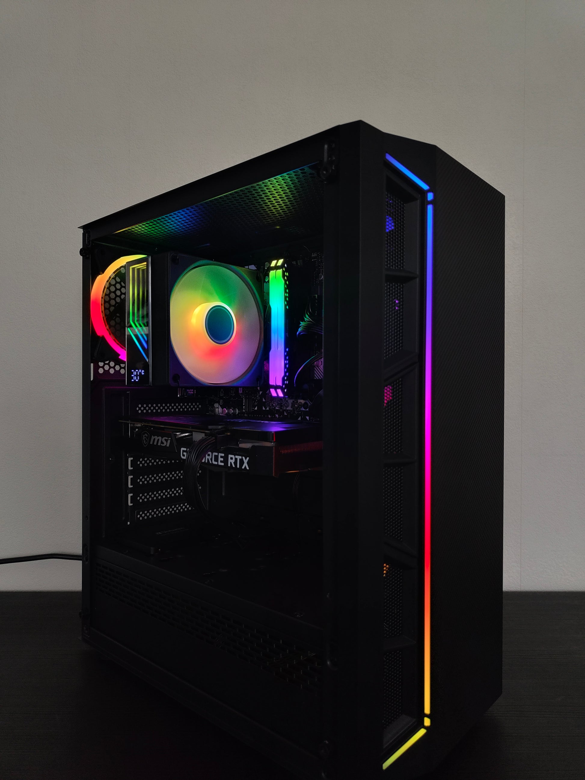 Gaming PC R5 | RTX 3060 12GB | 16 GB DDR4 | SSD | WLAN | RGB | GARANTIE