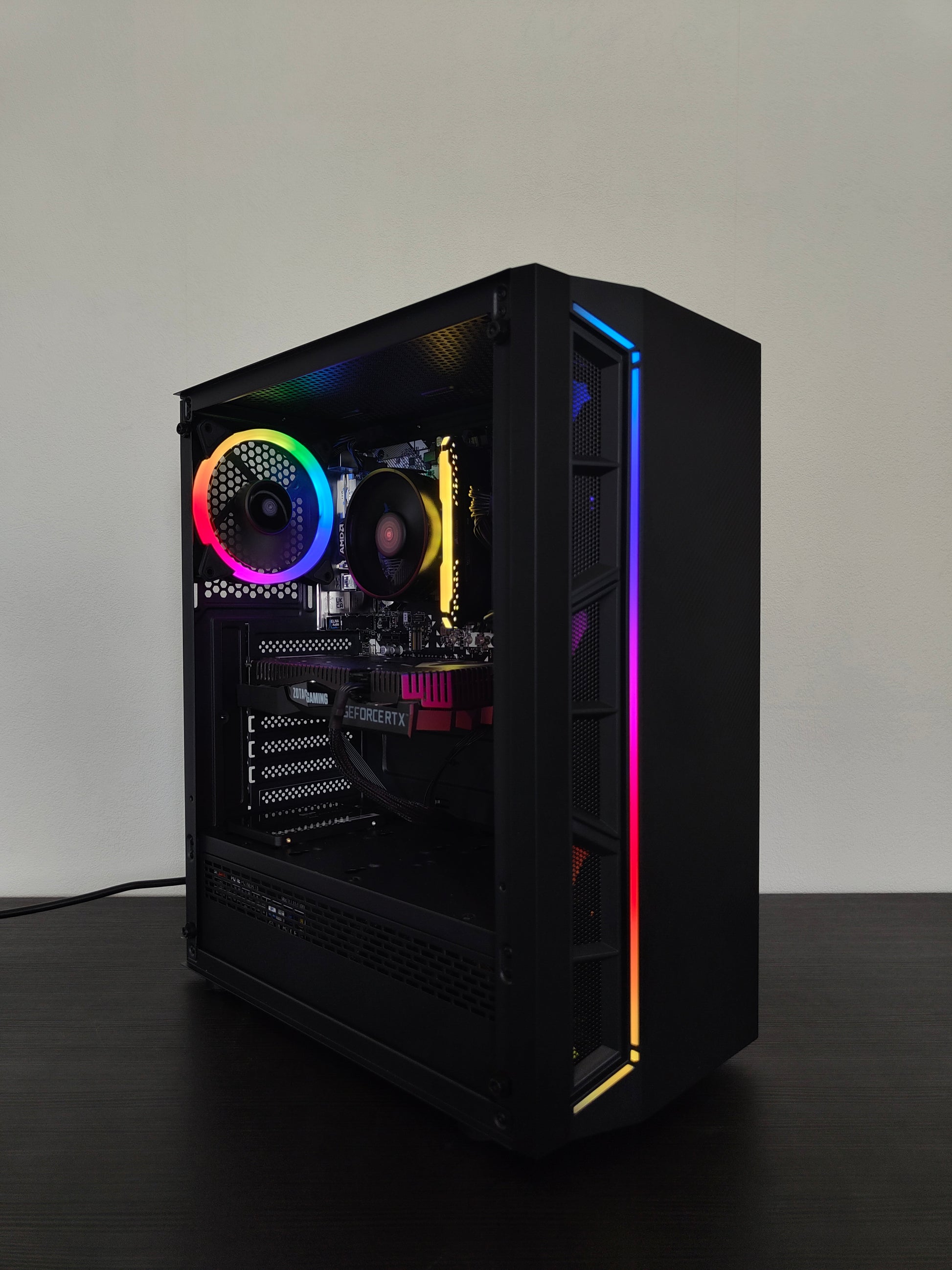 Gaming PC R5 | RTX 2060 6GB | 16 GB DDR4 | SSD | WLAN | RGB