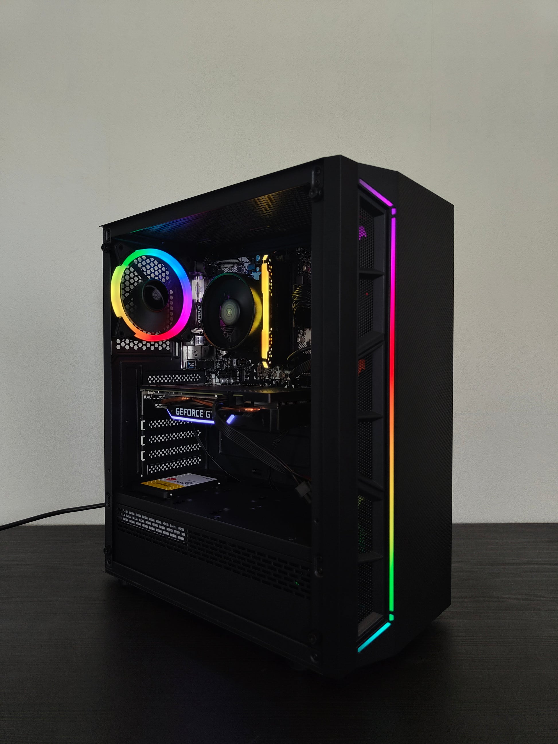 Gaming PC R5 | GTX 1660 SUPER 6GB | 16 GB DDR4 | SSD | WLAN | RGB