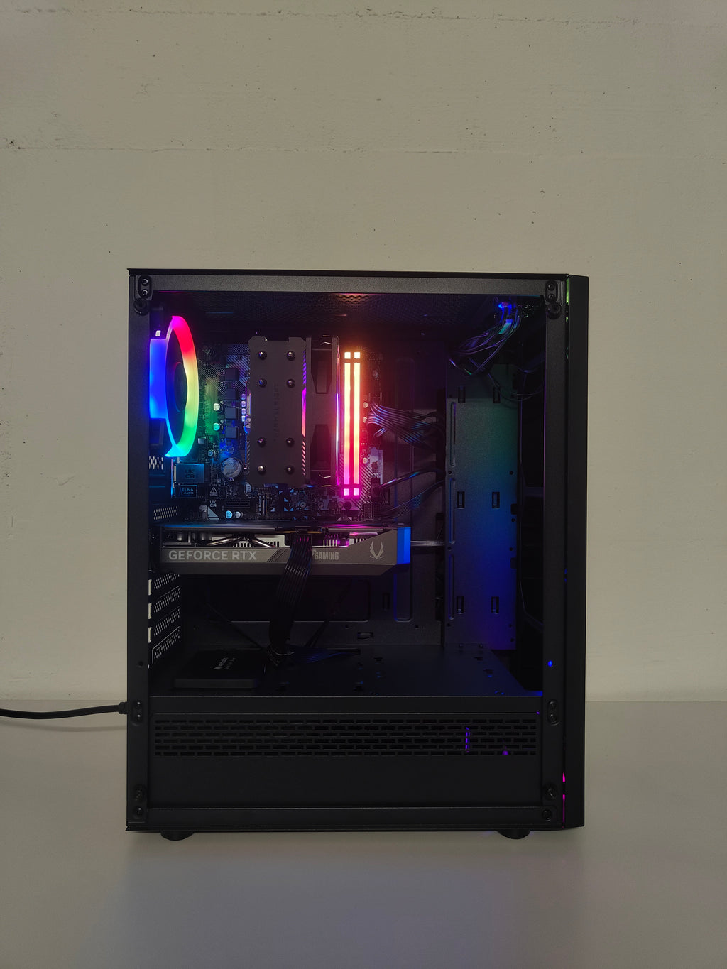 Gaming PC R5 | RTX 5060 8GB | 16 GB DDR4 | SSD | WLAN | RGB | GARANTIE