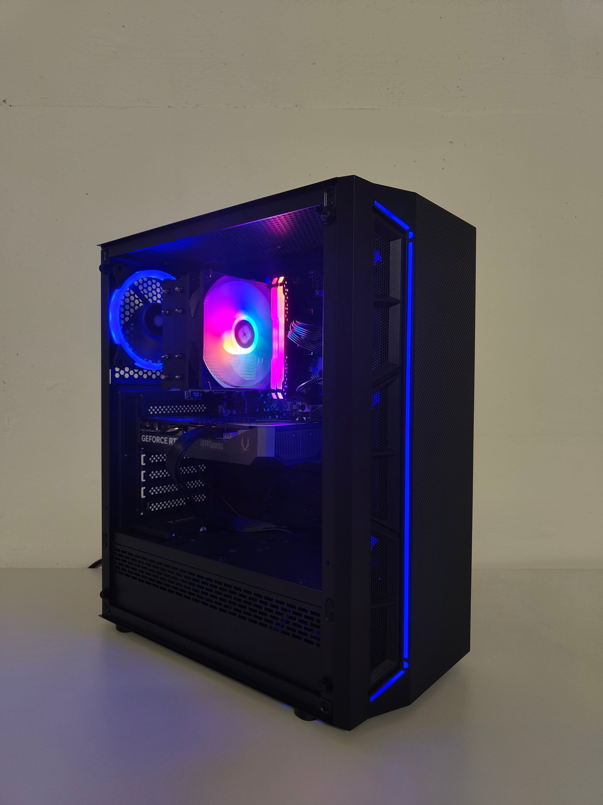 Gaming PC R5 | RTX 5060 8GB | 16 GB DDR4 | SSD | WLAN | RGB | GARANTIE