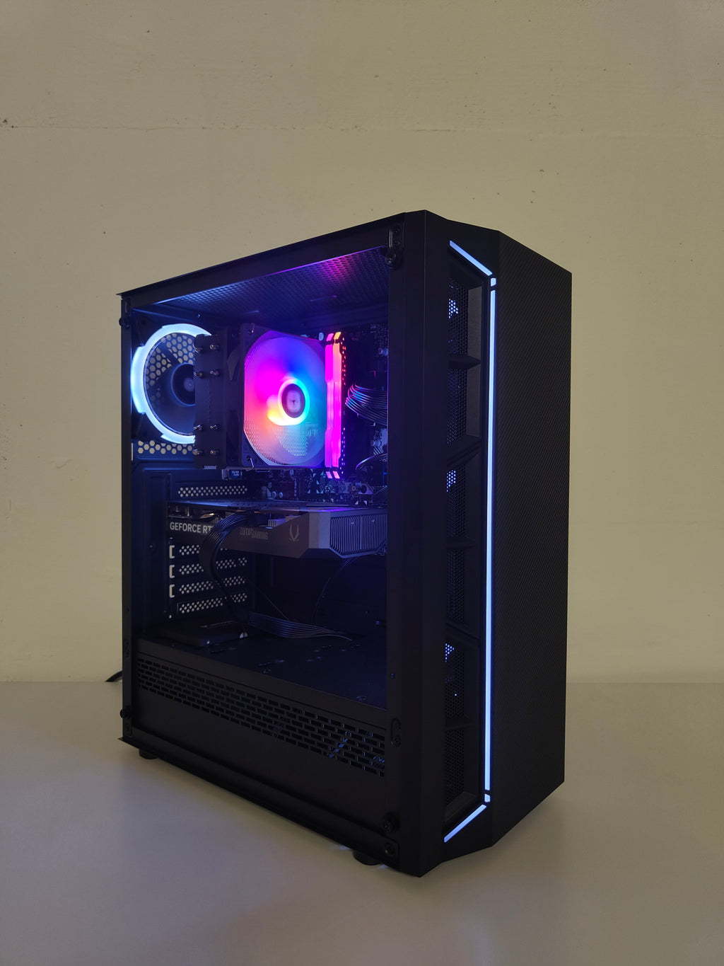 Gaming PC R5 | RTX 5060 8GB | 16 GB DDR4 | SSD | WLAN | RGB | GARANTIE