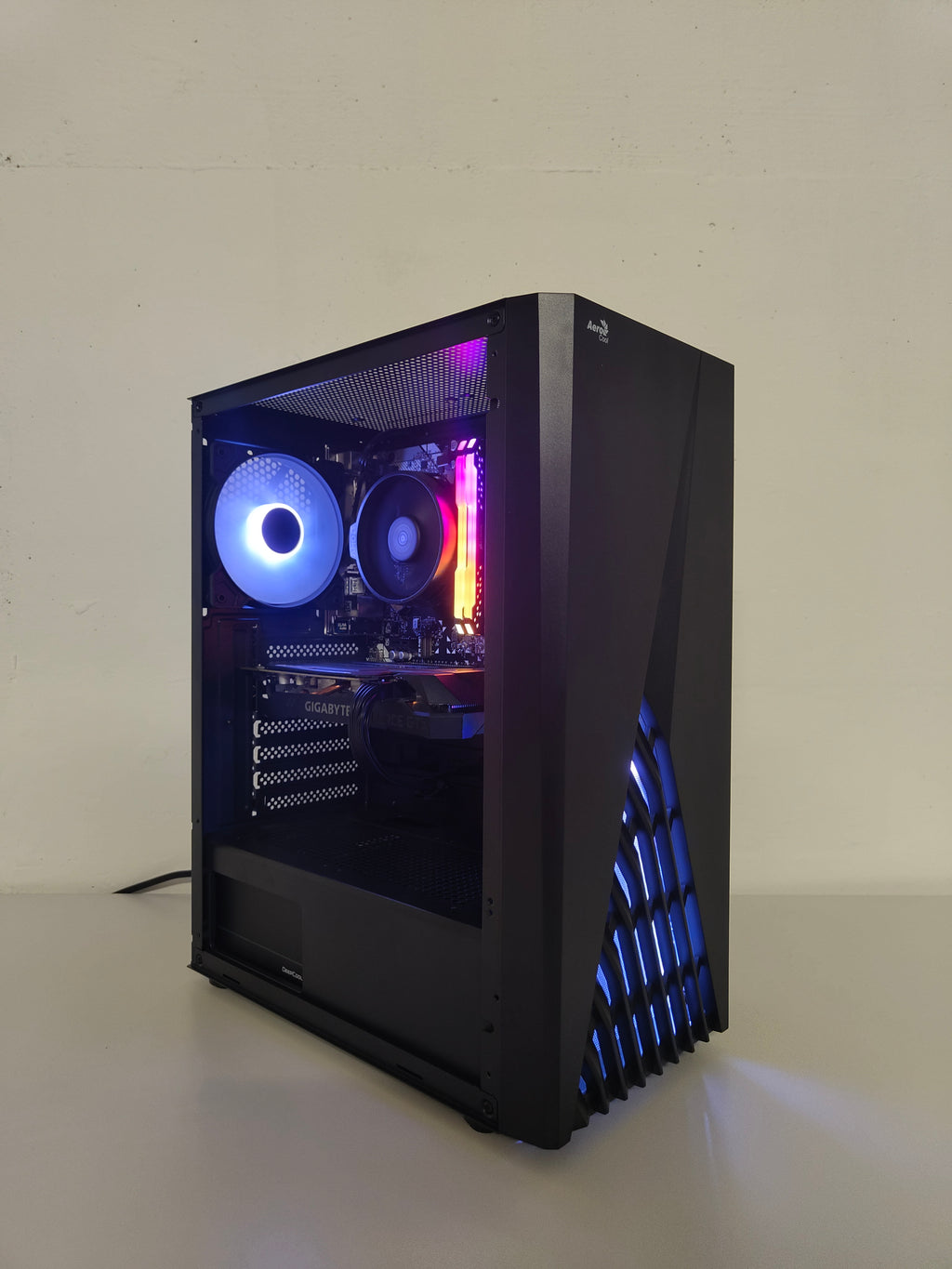 Gaming PC R5 | GTX 1660S 6GB | 16 GB DDR4 | SSD | WLAN | RGB | GARANTIE