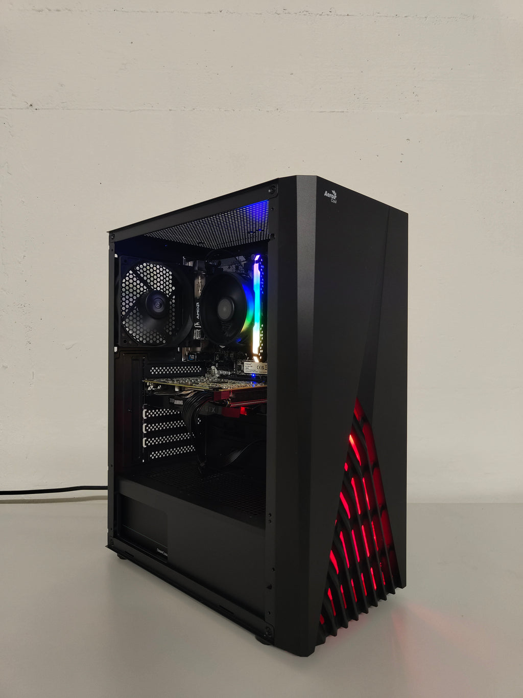 Gaming PC R5 | GTX 1660S 6GB | 16 GB DDR4 | SSD | WLAN | RGB | GARANTIE