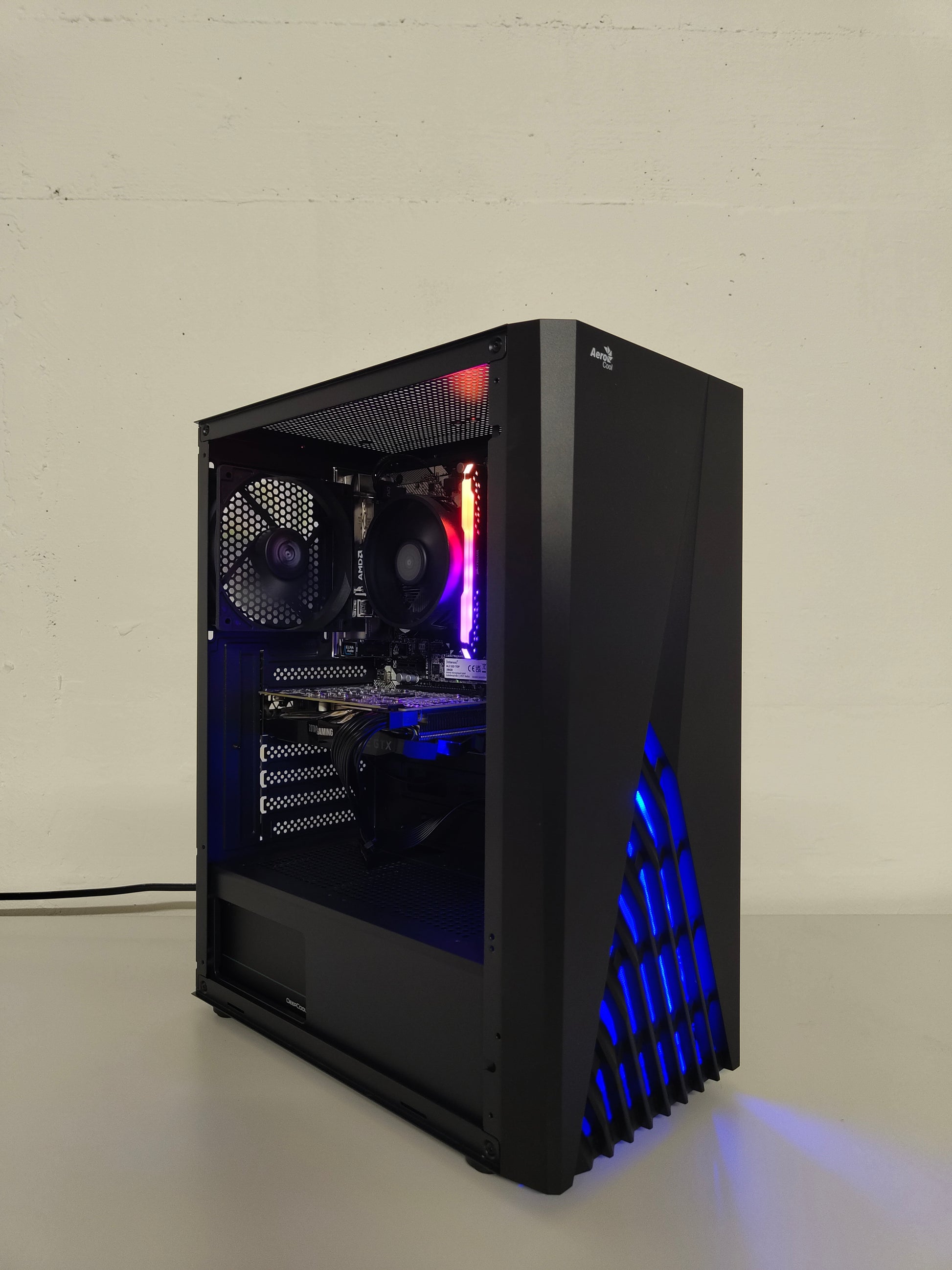 Gaming PC R5 | GTX 1660S 6GB | 16 GB DDR4 | SSD | WLAN | RGB | GARANTIE