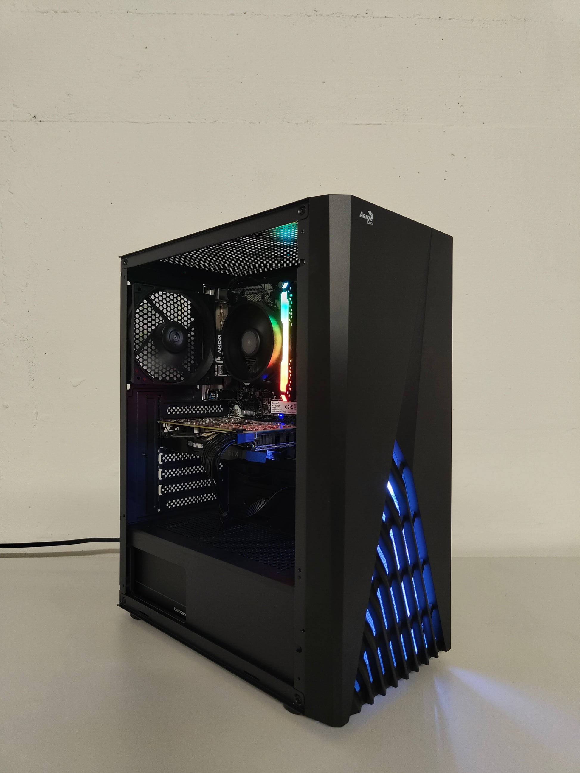 Gaming PC R5 | GTX 1660S 6GB | 16 GB DDR4 | SSD | WLAN | RGB | GARANTIE
