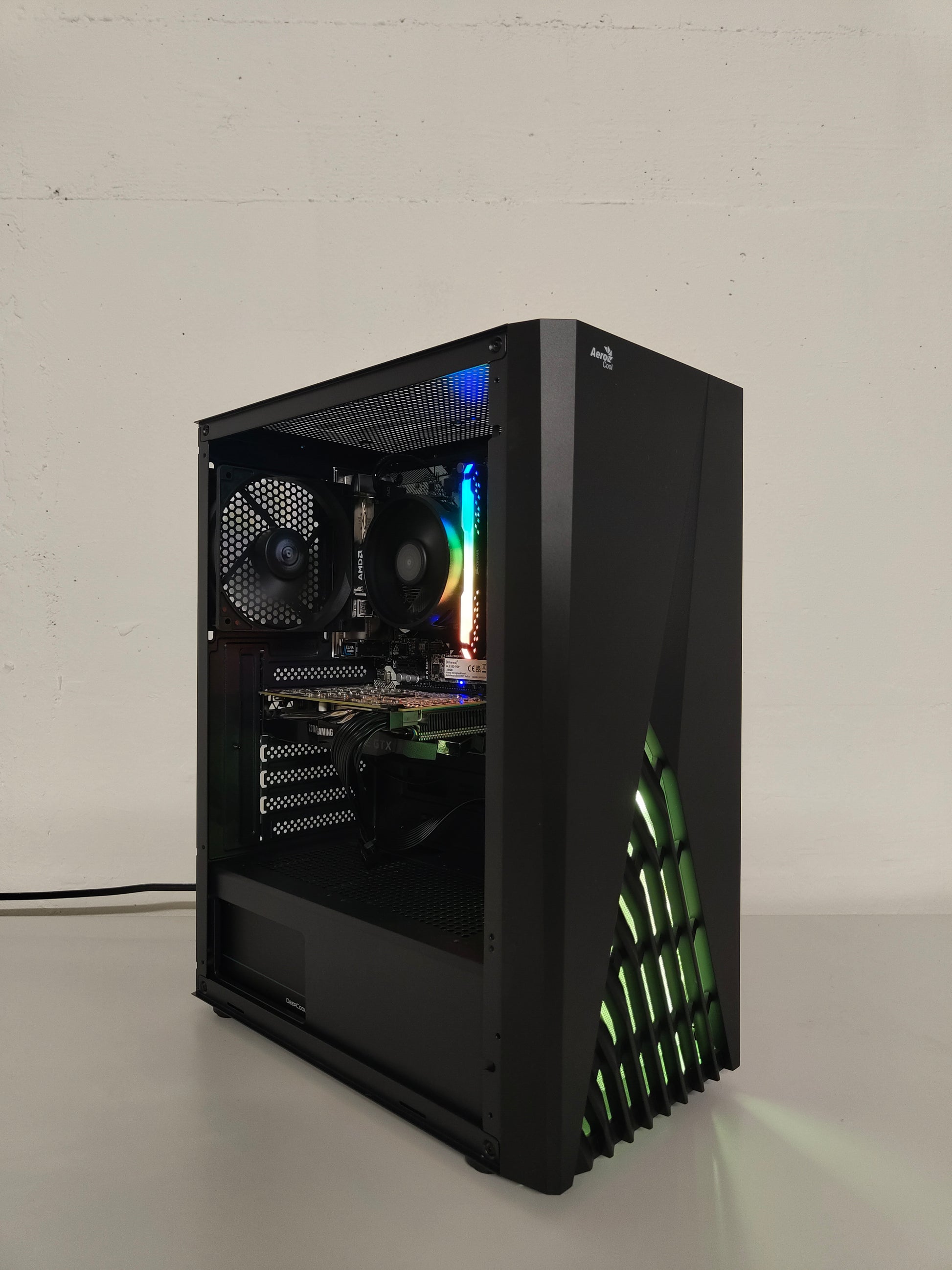 Gaming PC R5 | GTX 1660S 6GB | 16 GB DDR4 | SSD | WLAN | RGB | GARANTIE