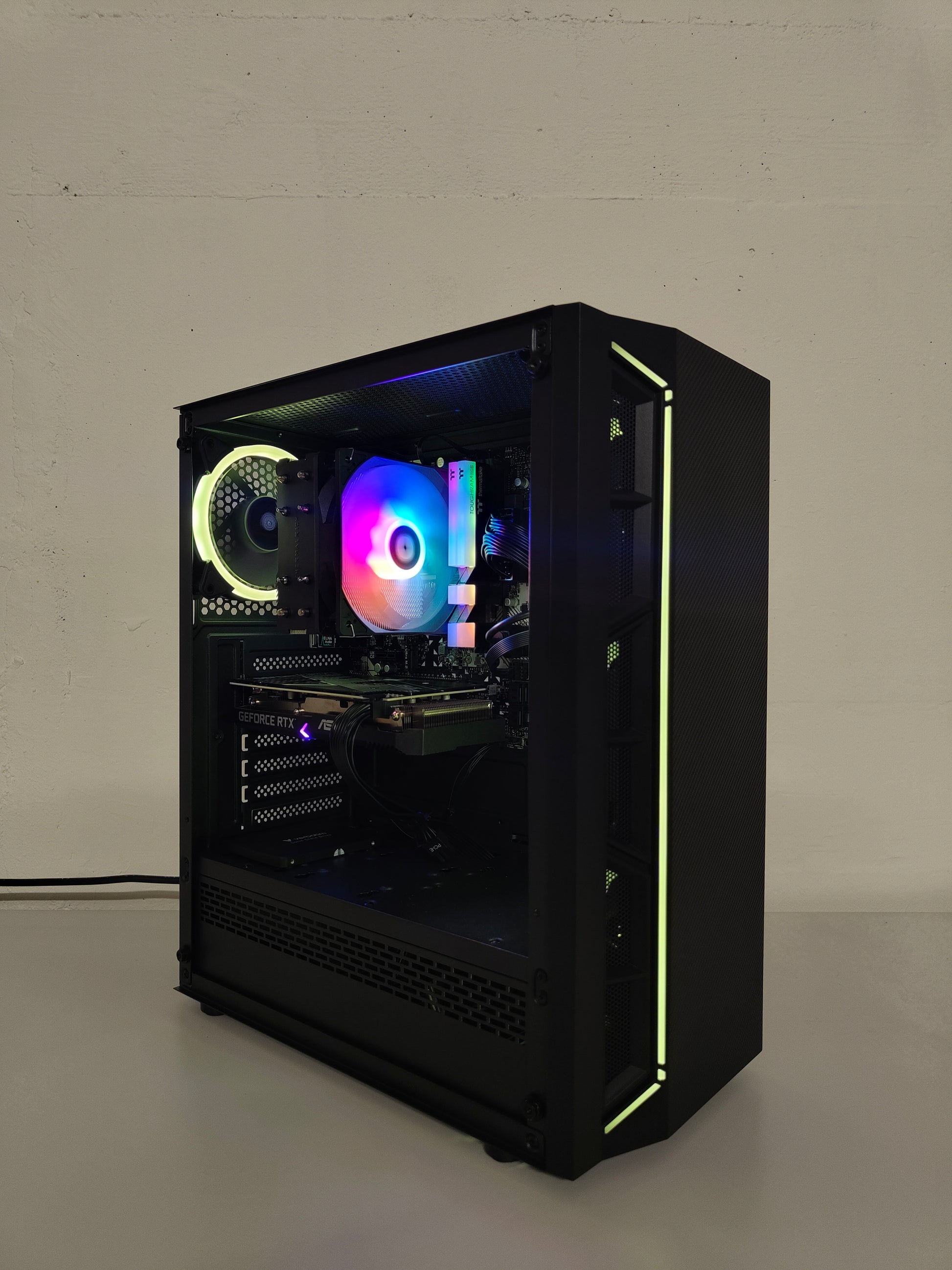 Gaming PC R5 | RTX 3060 12GB | 16 GB DDR4 | SSD | WLAN | RGB | GARANTIE