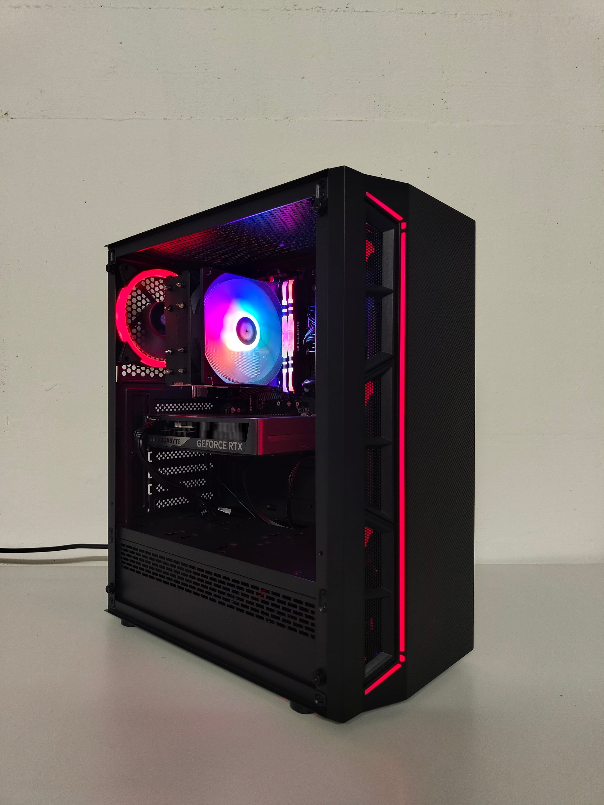Gaming PC R5 | RTX 5060 8GB | 16 GB DDR4 | SSD | WLAN | RGB | GARANTIE