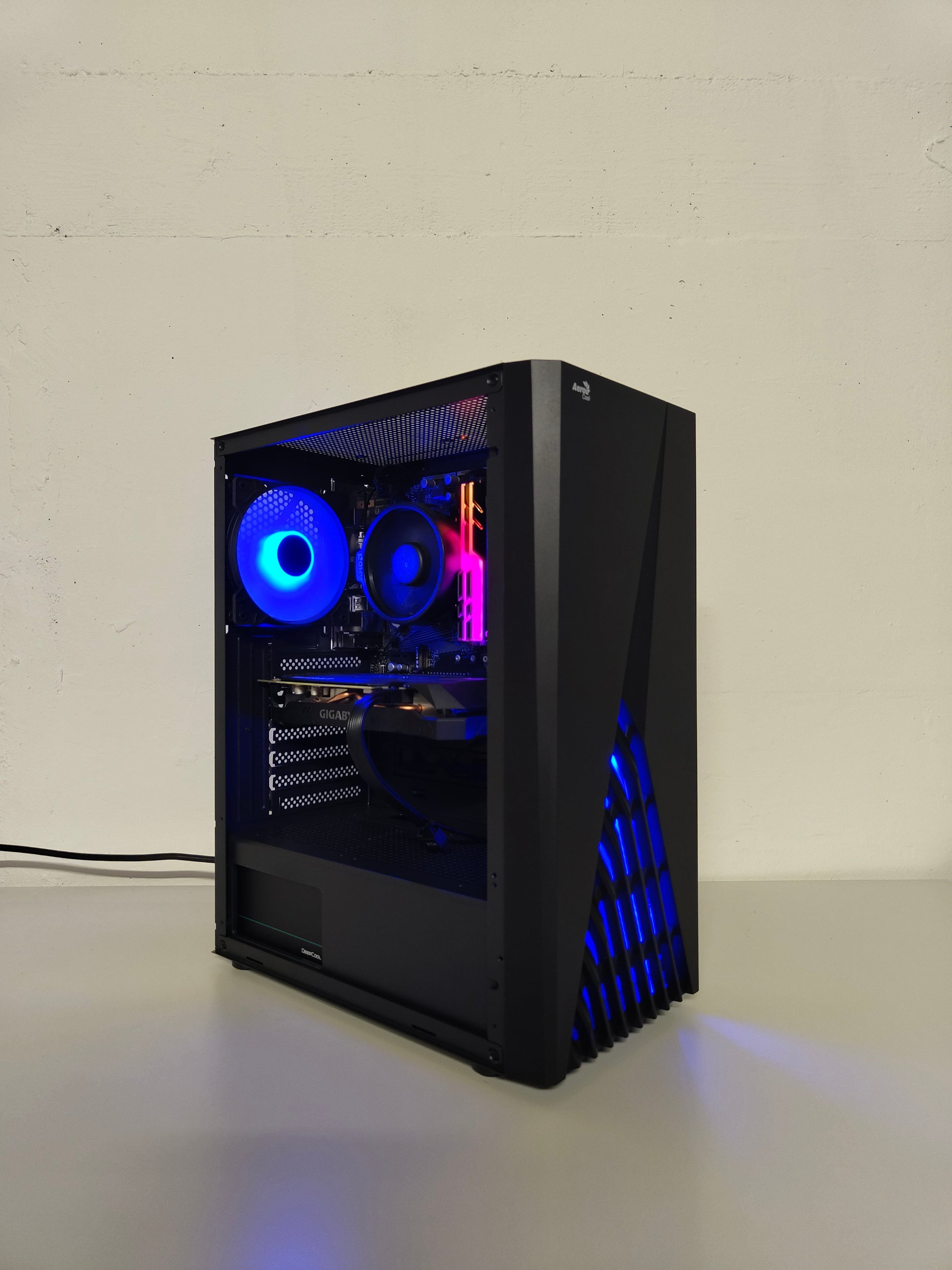 Gaming PC R5 | RTX 2060 6GB | 16 GB DDR4 | SSD | WLAN | RGB | GARANTIE