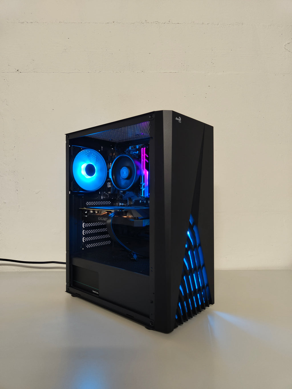 Gaming PC R5 | RTX 2060 6GB | 16 GB DDR4 | SSD | WLAN | RGB | GARANTIE
