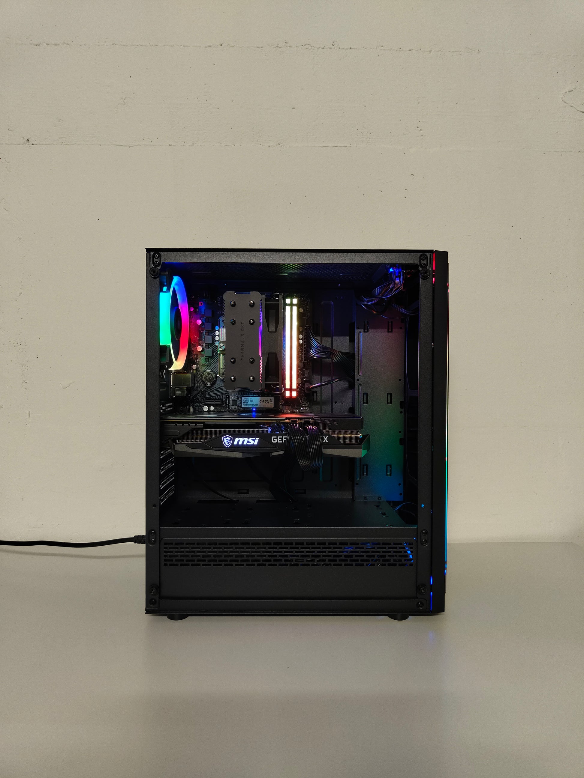 Gaming PC R5 | RTX 3060 12GB | 16 GB DDR4 | SSD | WLAN | RGB | GARANTIE