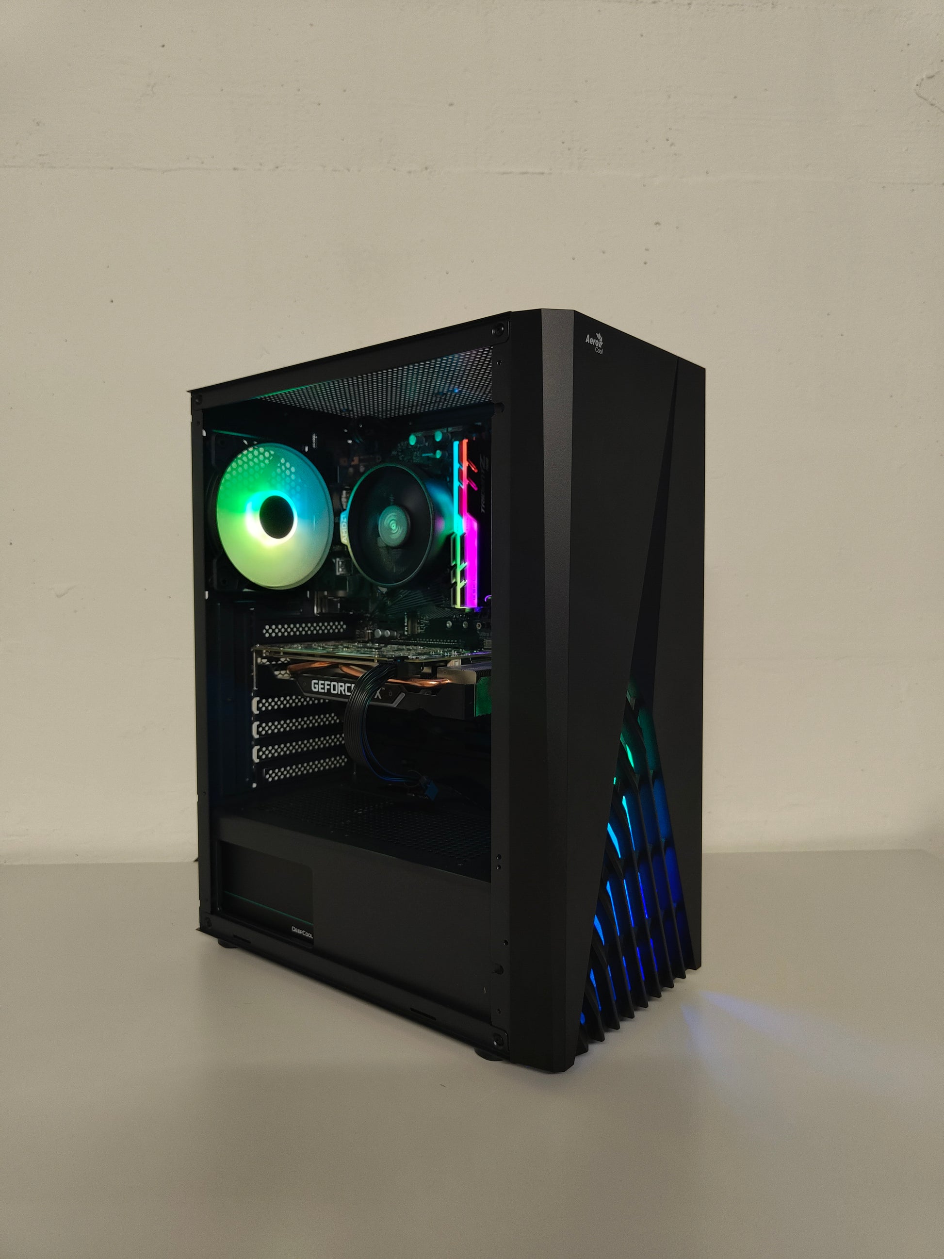 Gaming PC R5 | RTX 2060 6GB | 16 GB DDR4 | SSD | WLAN | RGB | GARANTIE