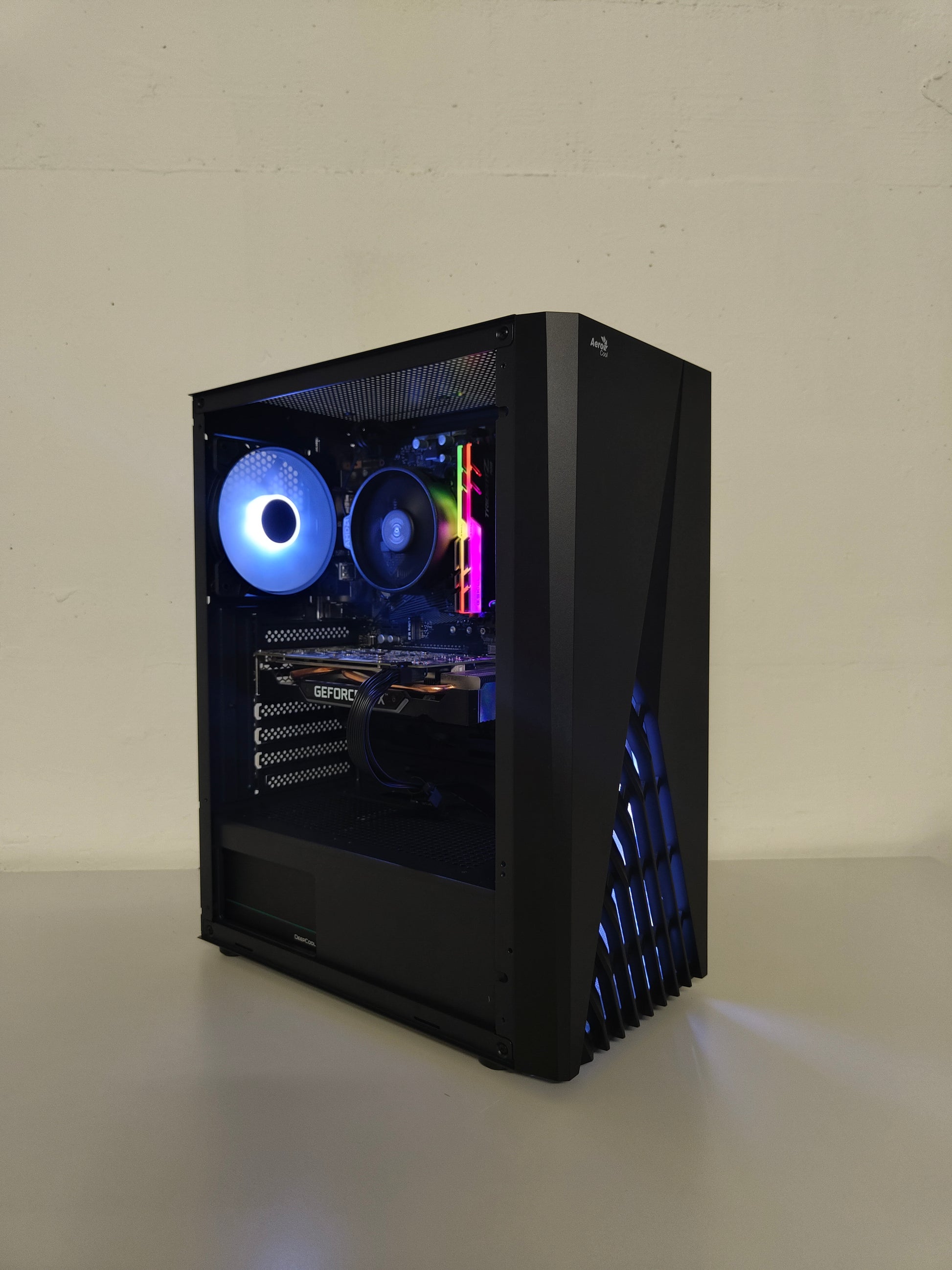 Gaming PC R5 | RTX 2060 6GB | 16 GB DDR4 | SSD | WLAN | RGB | GARANTIE