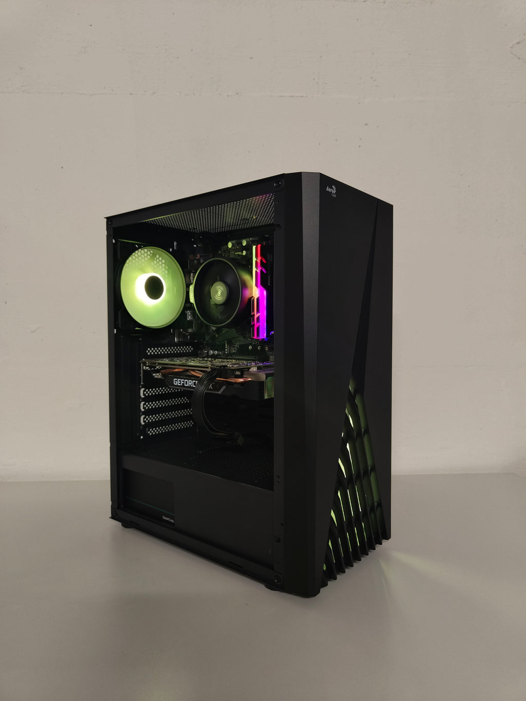 Gaming PC R5 | RTX 2060 6GB | 16 GB DDR4 | SSD | WLAN | RGB | GARANTIE