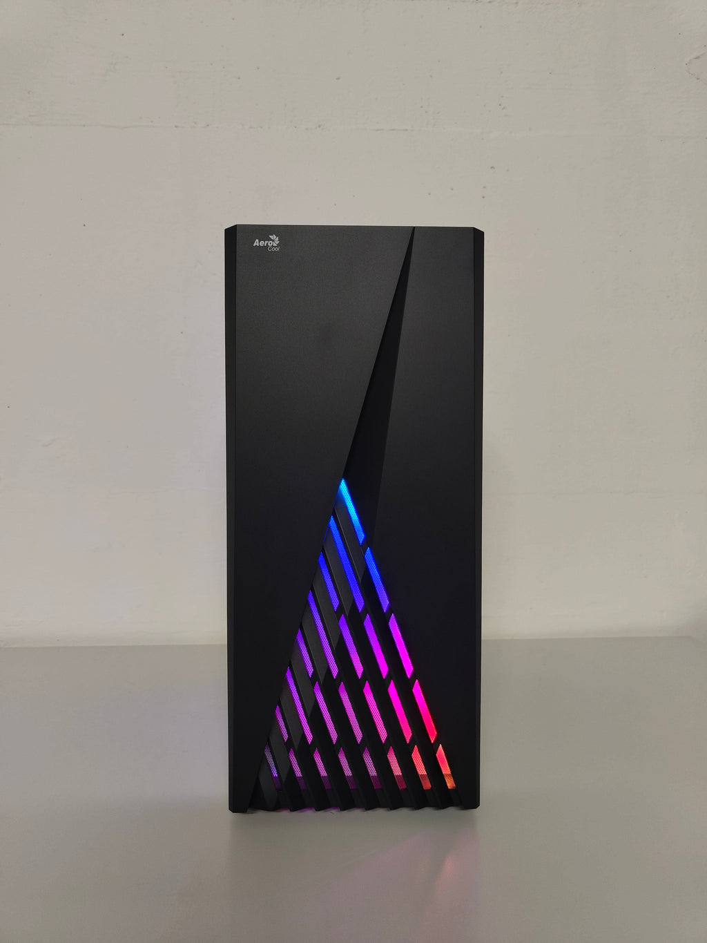 Gaming PC R5 | GTX 1660S 6GB | 16 GB DDR4 | SSD | WLAN | RGB | GARANTIE