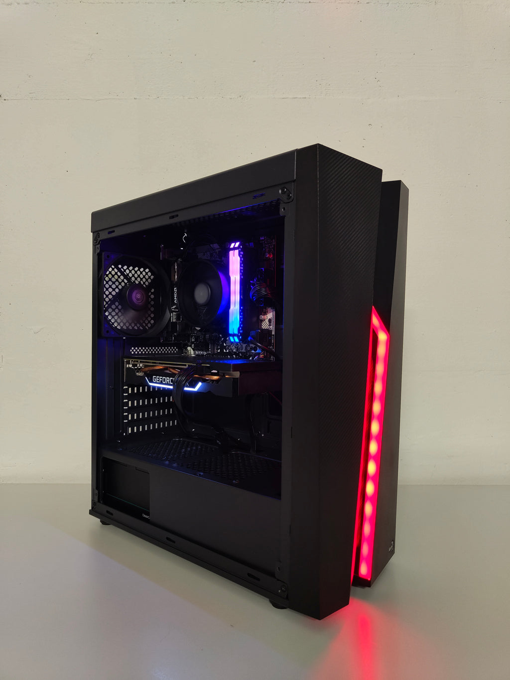 Gaming PC R5 | GTX 1660S 6GB | 16 GB DDR4 | SSD | WLAN | RGB | GARANTIE