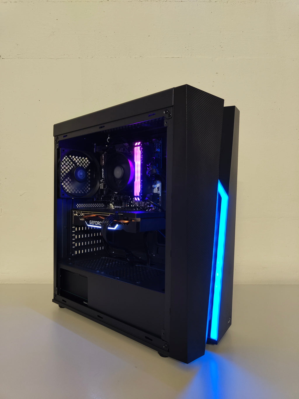 Gaming PC R5 | GTX 1660S 6GB | 16 GB DDR4 | SSD | WLAN | RGB | GARANTIE