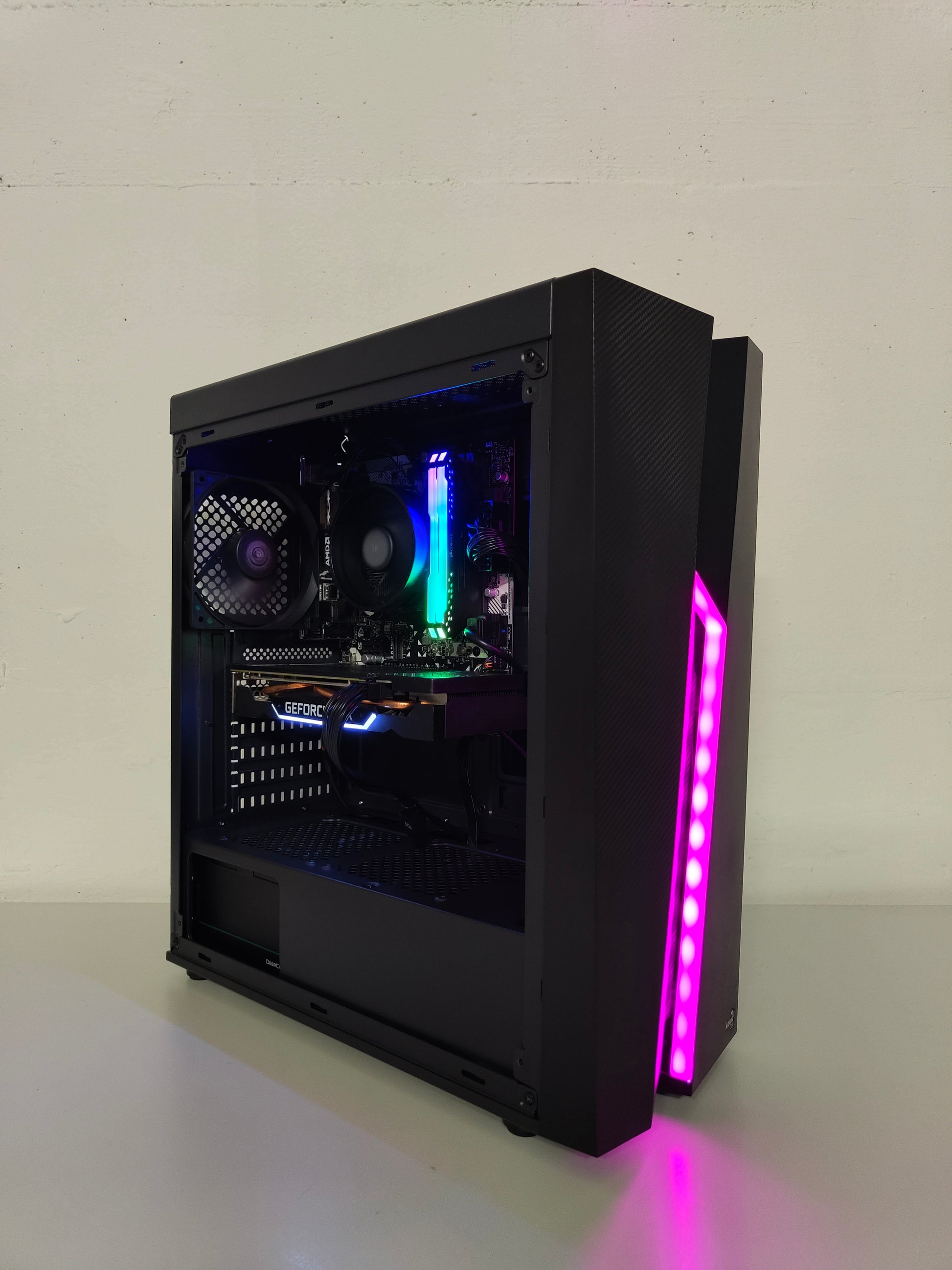 Gaming PC R5 | GTX 1660S 6GB | 16 GB DDR4 | SSD | WLAN | RGB | GARANTIE