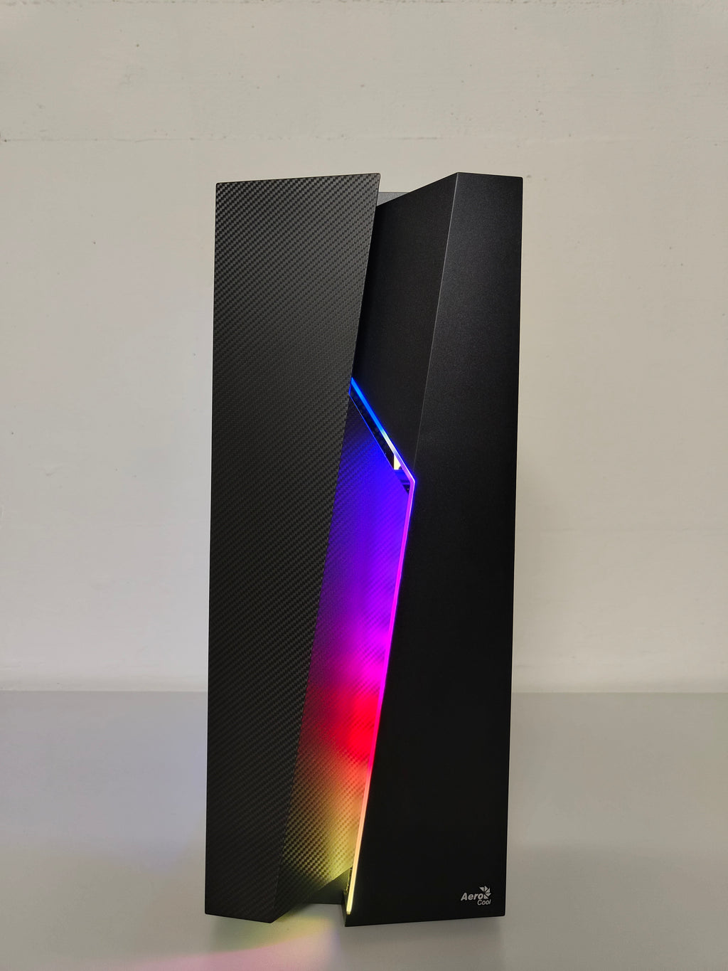 Gaming PC R5 | GTX 1660S 6GB | 16 GB DDR4 | SSD | WLAN | RGB | GARANTIE