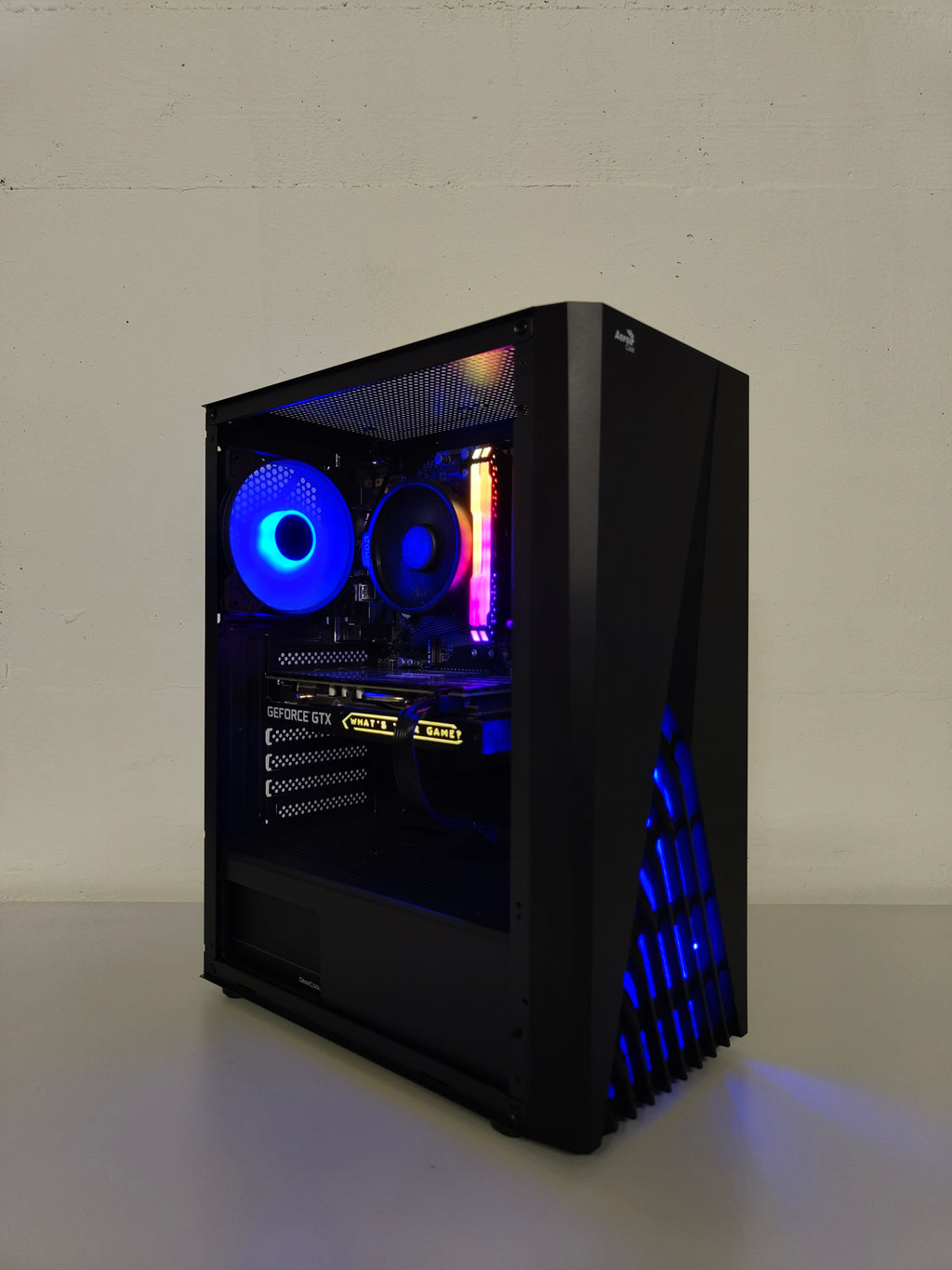 Gaming PC R5 | GTX 1660S 6GB | 16 GB DDR4 | SSD | WLAN | RGB | GARANTIE